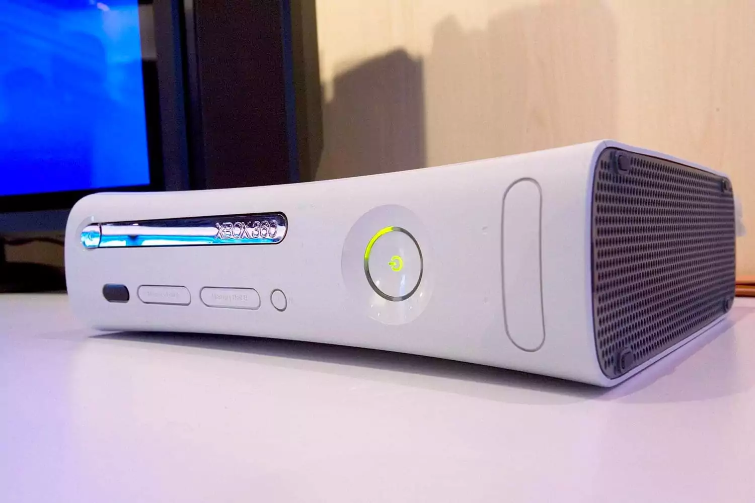 Игровая приставка Xbox 360: особенности и преимущества