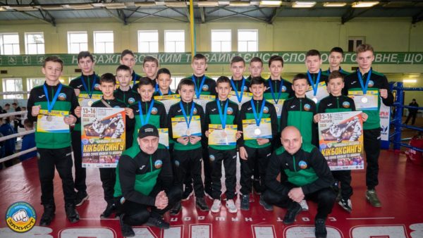 Александрийские кикбоксеры завоевали 15 медалей на Чемпионате Украины