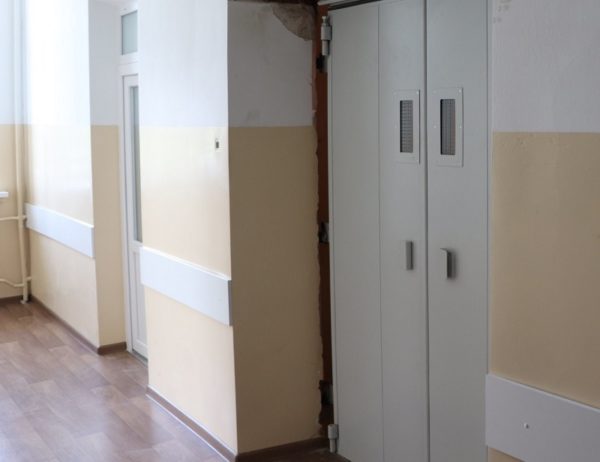 В стационаре и поликлинике городской больницы заменяют лифты