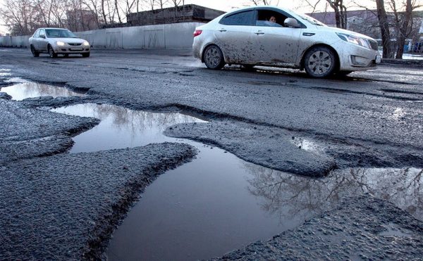 Депутаты выделили 4,5 млн. грн на уборочную машину и 10 млн. грн на капитальный ремонт улицы Алексея Скичко